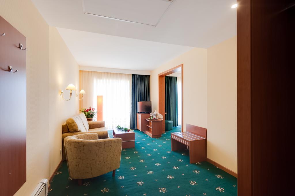 Hotel Palas Mamaia Quarto foto